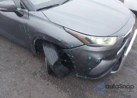 2021 Toyota Highlander Xle z USA, uszkodzony, nr VIN 5TDGZRBH2MS530789